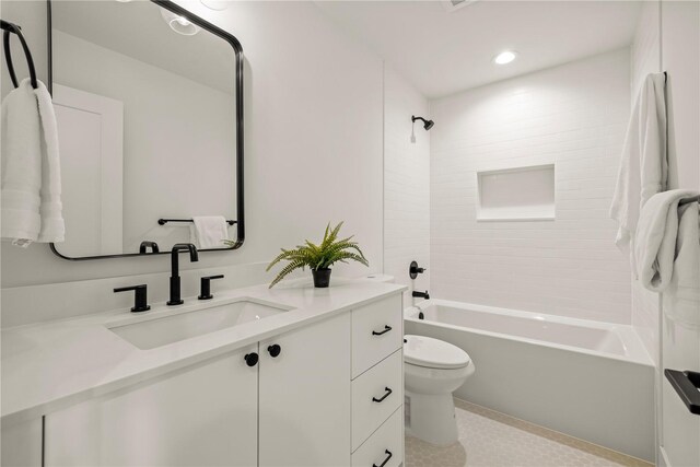6730 21st Ave SW, Seattle, WA 98106 - full bathroom featuring vanity, toilet,  shower combination, and recessed lighting