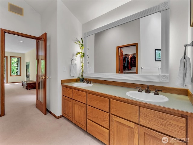 44611 SE 72nd St, Snoqualmie, WA 98065 - full bathroom with double vanity and a walk in closet