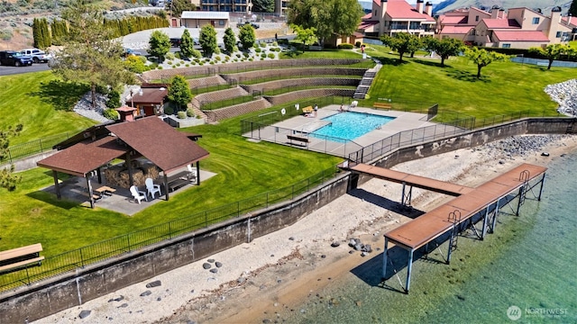 205 Butte Rd, Chelan, WA 98816 - bird's eye view of a pool