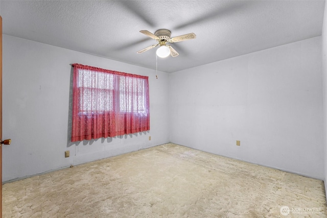 420 E Connecticut St, Bellingham, WA 98225 - carpeted spare room with ceiling fan and a textured ceiling