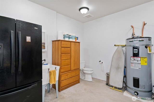 55 Wrangler Ln, Leavenworth, WA 98826 - utility room with water heater
