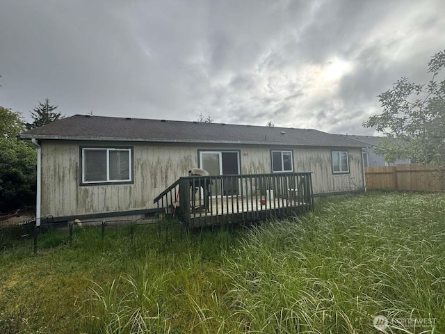 368 Snahapish Ave SE, Ocean Shores, WA 98569 - rear view of house with a deck