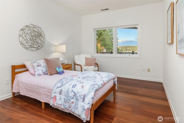 16822 SE 26th St, Bellevue, WA 98008 - bedroom with wood finished floors and baseboards