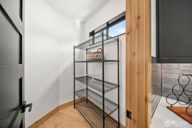 141 Pebble Beach Dr, Cle Elum, WA 98922 - detailed view of baseboards and wood finished floors