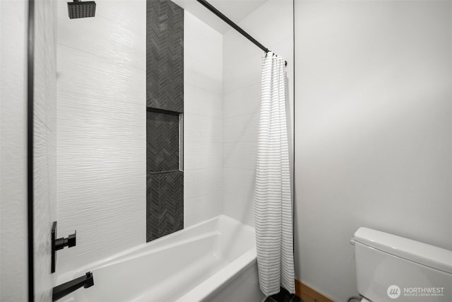 141 Pebble Beach Dr, Cle Elum, WA 98922 - full bathroom with toilet and shower / tub combo with curtain
