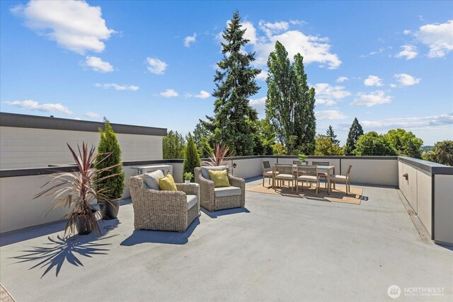 8838 Interlake Ave N, Seattle, WA 98103 - view of patio with outdoor dining area