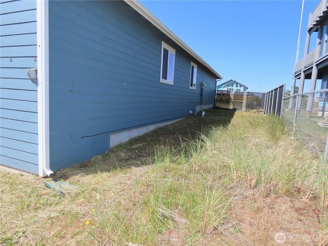 417 Riviera St SW, Ocean Shores, WA 98569 - view of side of home