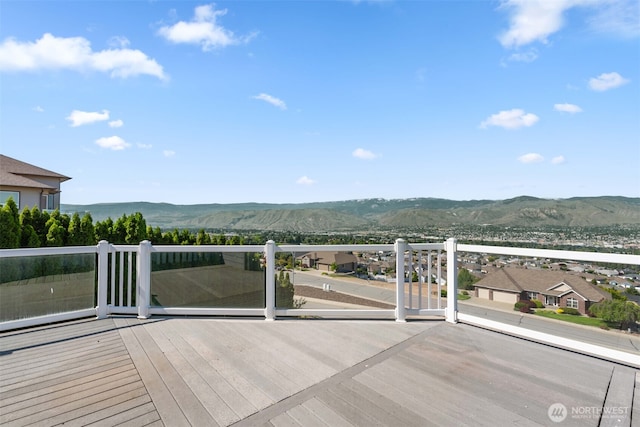 1809 Briarwood Pl, Wenatchee, WA 98802 - deck with a mountain view