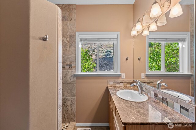 1809 Briarwood Pl, Wenatchee, WA 98802 - full bathroom featuring vanity and a tile shower