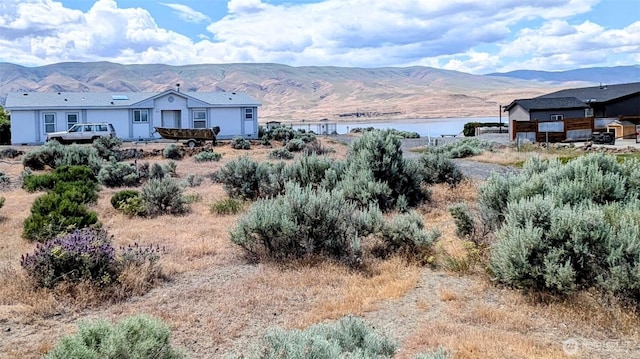 606 Grant Pl SW, Mattawa, WA 99349