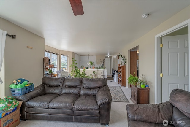 1722 Lincoln Park Cir, Wenatchee, WA 98801 - living room featuring a ceiling fan and carpet floors