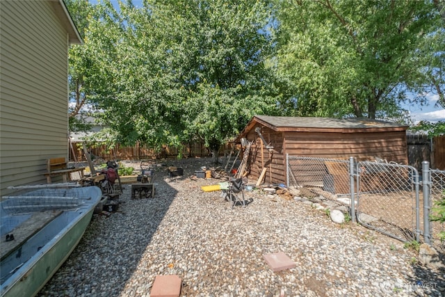 1722 Lincoln Park Cir, Wenatchee, WA 98801 - fenced backyard with a gate