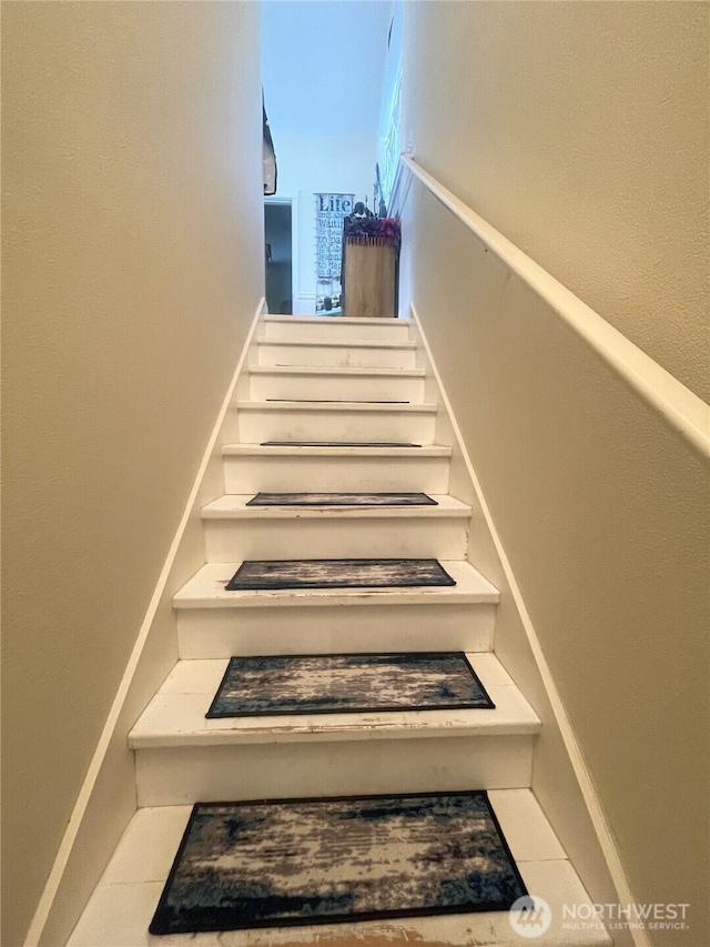 208 Taurus Blvd SW, Ocean Shores, WA 98569 - view of stairway