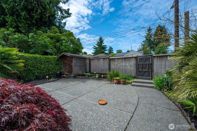 4245 Williams Ave W, Seattle, WA 98199 - view of patio