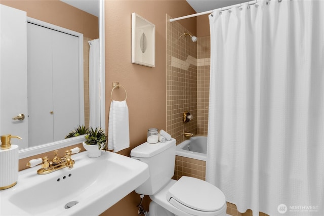2040 13th Ave W Unit 13, Seattle, WA 98119 - full bathroom with a sink, toilet, and shower / tub combo with curtain