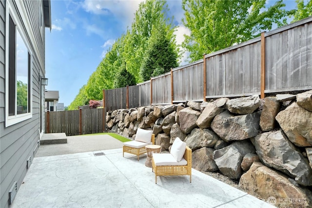 14126 SE 240th Pl, Kent, WA 98042 - fenced backyard featuring a patio area