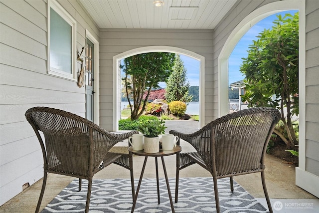 11521 E State Route 106, Union, WA 98592 - view of covered porch