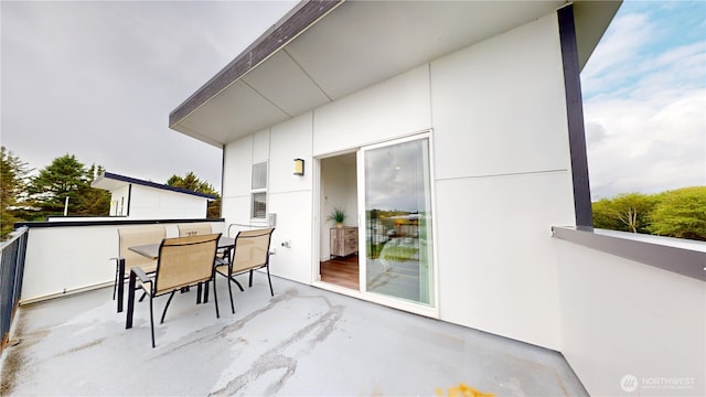 890 Magellan Ave NE Unit 2, Ocean Shores, WA 98569 - balcony featuring outdoor dining area