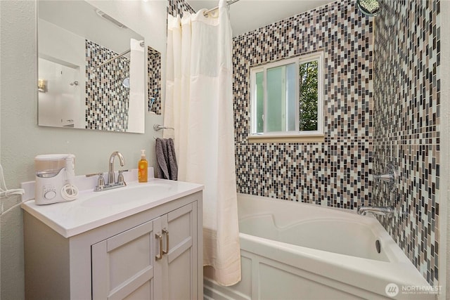 4211 108th Ave E, Edgewood, WA 98372 - bathroom with vanity and shower / bath combo