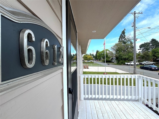 6612 E B St, Tacoma, WA 98404 - view of wooden porch