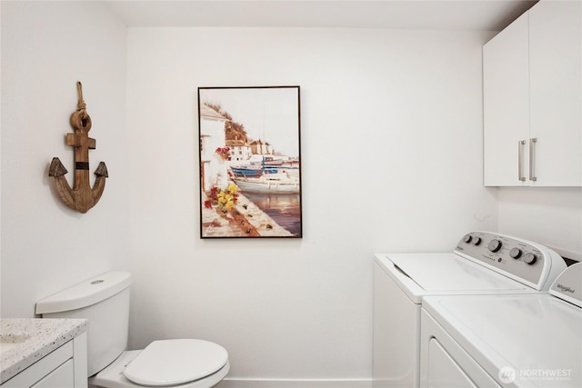 817 Kitsap St, Port Orchard, WA 98366 - washroom featuring washer and clothes dryer