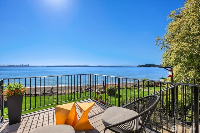4864 Rockaway Beach Rd NE, Bainbridge Island, WA 98110 - balcony featuring a water view