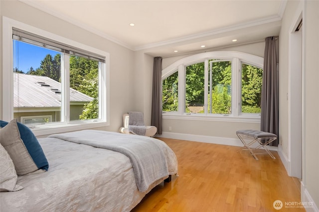 4864 Rockaway Beach Rd NE, Bainbridge Island, WA 98110 - bedroom featuring baseboards, crown molding, light wood-type flooring, and recessed lighting