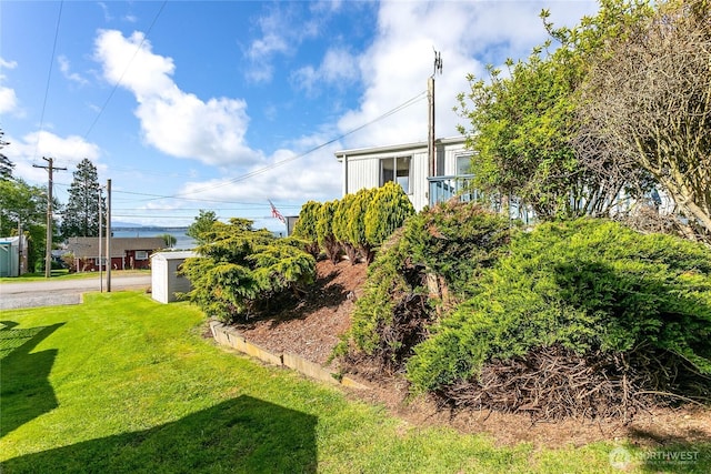 5142 Seaview Dr, Blaine, WA 98230 - view of green lawn