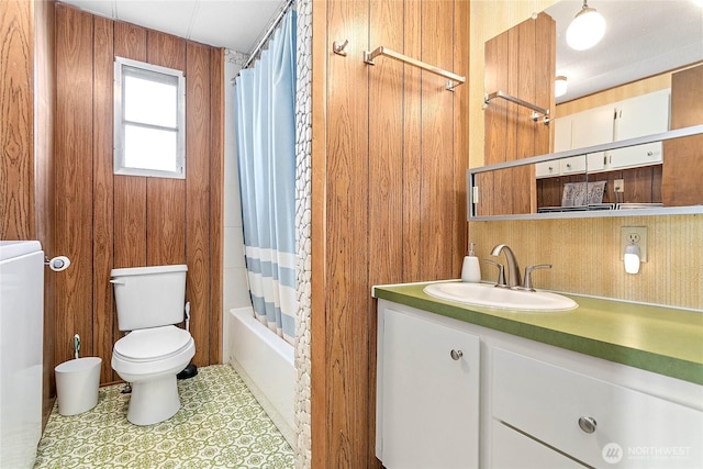 5142 Seaview Dr, Blaine, WA 98230 - bathroom with toilet, vanity, and shower / bath combo with shower curtain