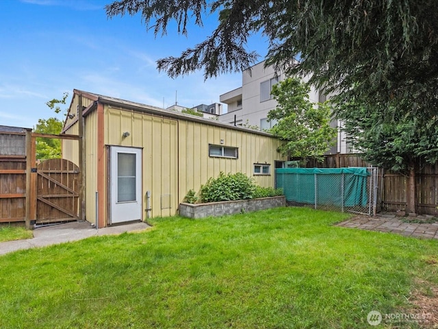 4116 25th Ave SW, Seattle, WA 98106 - view of yard with a gate