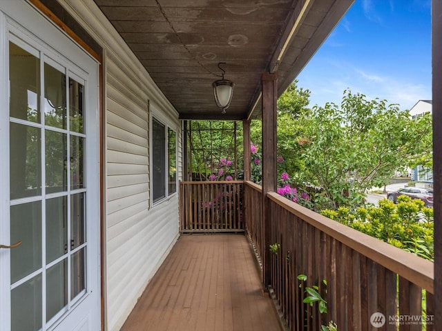 4116 25th Ave SW, Seattle, WA 98106 - view of deck