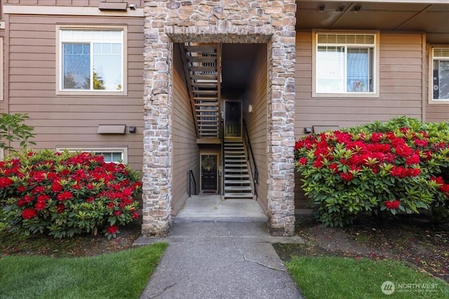 18930 Bothell Everett Hwy Unit V201, Bothell, WA 98012 - property entrance with stone siding
