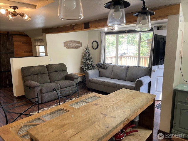 48 Blue Jay Loop, Walla Walla, WA 99362 - living area featuring wood finished floors