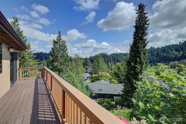 9430 Hoeder Ln, Bothell, WA 98011 - wooden terrace featuring a forest view