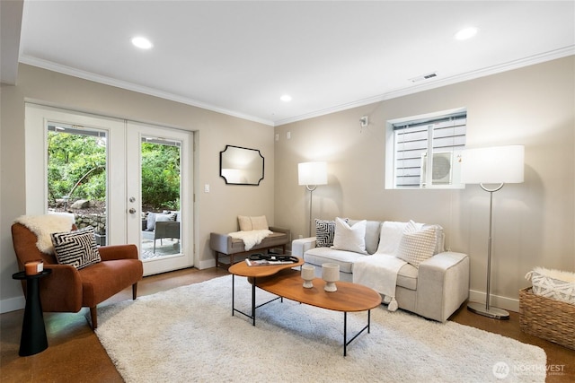 3929 SW Elmgrove St, Seattle, WA 98136 - living area featuring ornamental molding, recessed lighting, and baseboards