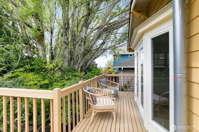 3929 SW Elmgrove St, Seattle, WA 98136 - view of wooden terrace