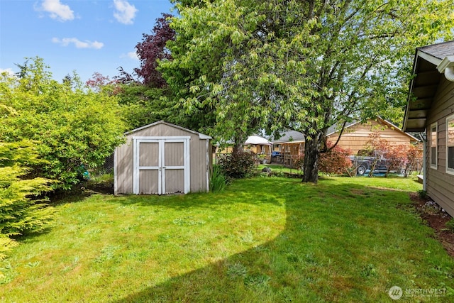 5003 219th St SW, Mountlake Terrace, WA 98043 - view of grassy yard
