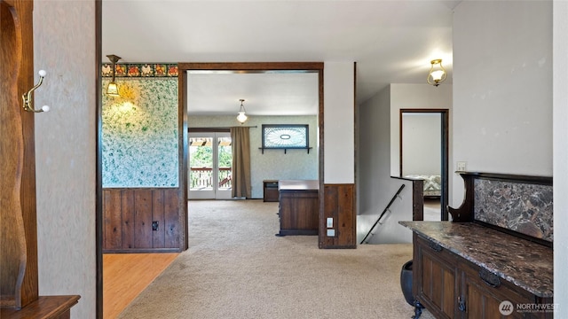 842 W Langdon Rd, Walla Walla, WA 99362 - corridor with light carpet and wallpapered walls