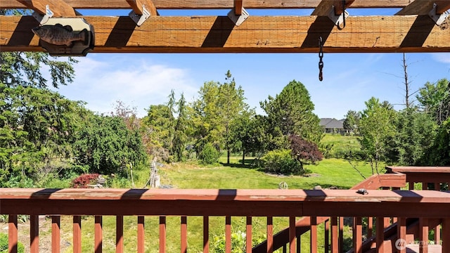 842 W Langdon Rd, Walla Walla, WA 99362 - view of green lawn featuring a pergola and view of wooded area