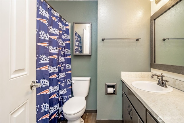 10908 151st St E, Puyallup, WA 98374 - full bathroom featuring vanity and toilet
