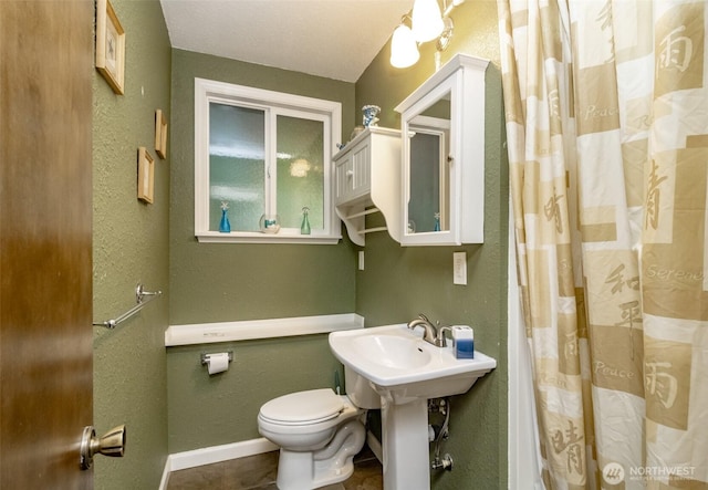 10908 151st St E, Puyallup, WA 98374 - full bath featuring a textured wall and curtained shower