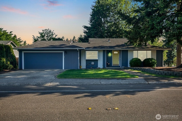 13632 SE Fairwood Blvd, Renton, WA 98058 - single story home with driveway, a garage, and a lawn