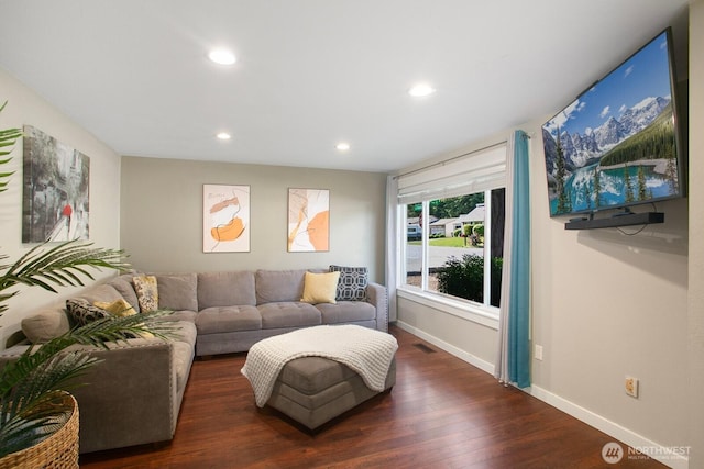 13632 SE Fairwood Blvd, Renton, WA 98058 - living area with wood finished floors, recessed lighting, and baseboards