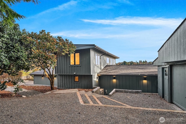 8811 SW Quartermaster Dr, Vashon, WA 98070 - view of modern farmhouse style home
