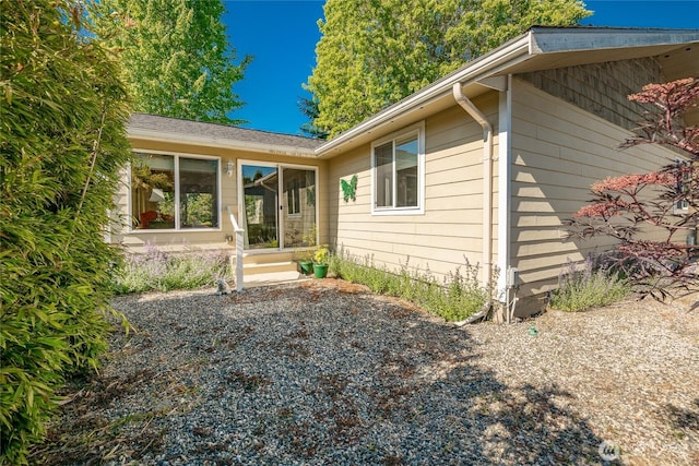 8459 Catalina Ct, Blaine, WA 98230 - view of side of home