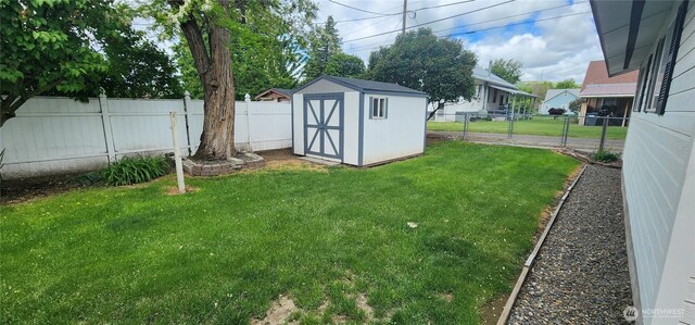 405 E Park St, Dayton, WA 99328 - view of yard