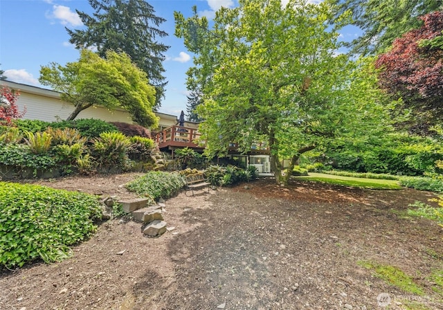 6217 Hillcrest Dr SW, Lakewood, WA 98499 - view of yard with a deck