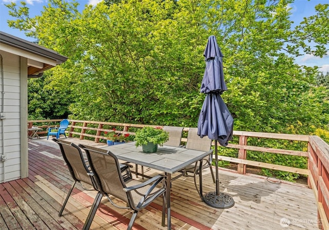 6217 Hillcrest Dr SW, Lakewood, WA 98499 - wooden deck with outdoor dining area