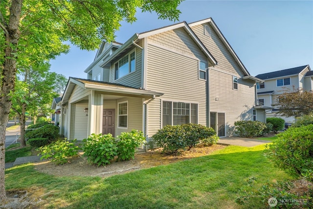 1133 63rd St SE Unit A, Auburn, WA 98092 - view of side of home with a yard