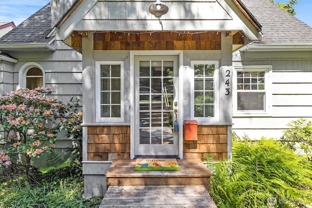 243 N Garden St, Bellingham, WA 98225 - entrance to property with roof with shingles